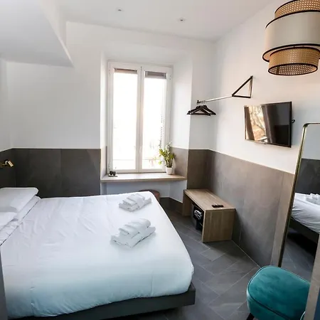 Konukevi Ottaviano Smart Roma