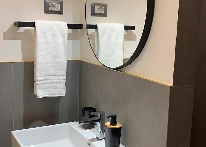 Ottaviano Smart Guest house 4*